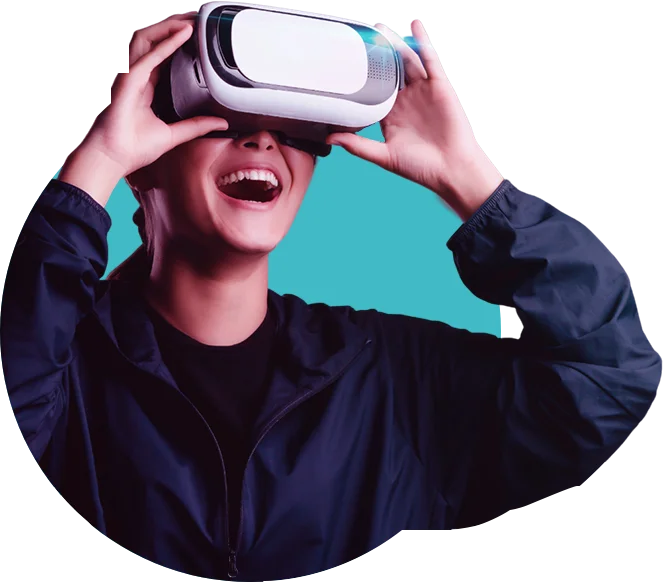 smily girl wearing VR